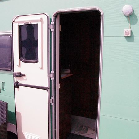 千代丸コンテナハウス Hotel Uwajima Luaran gambar
