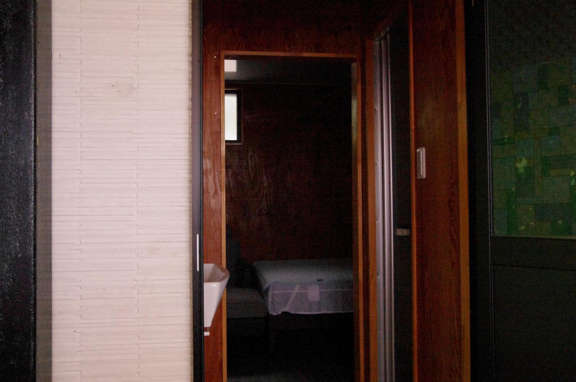 千代丸コンテナハウス Hotel Uwajima Luaran gambar